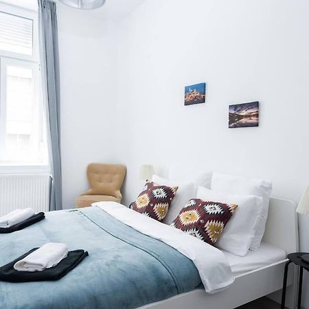 Central Brand New And Modern Apartment 布达佩斯 外观 照片