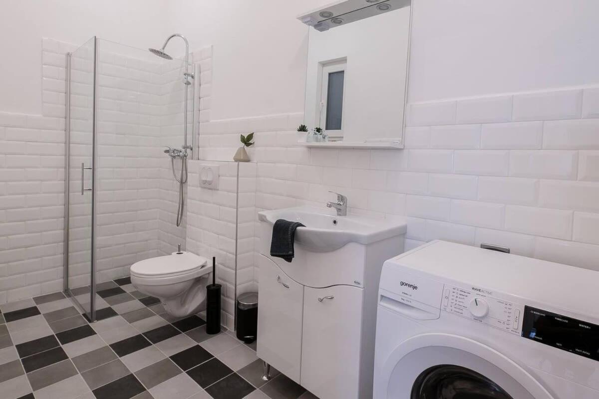 Central Brand New And Modern Apartment 布达佩斯 外观 照片