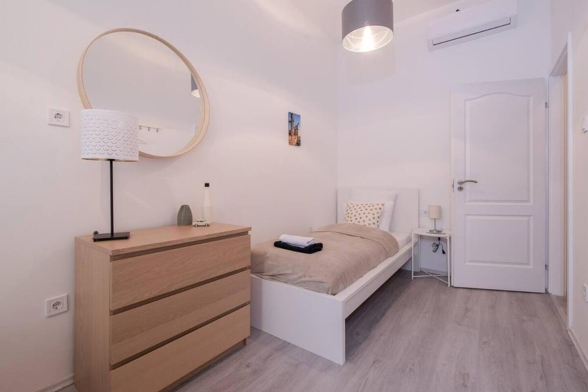 Central Brand New And Modern Apartment 布达佩斯 外观 照片