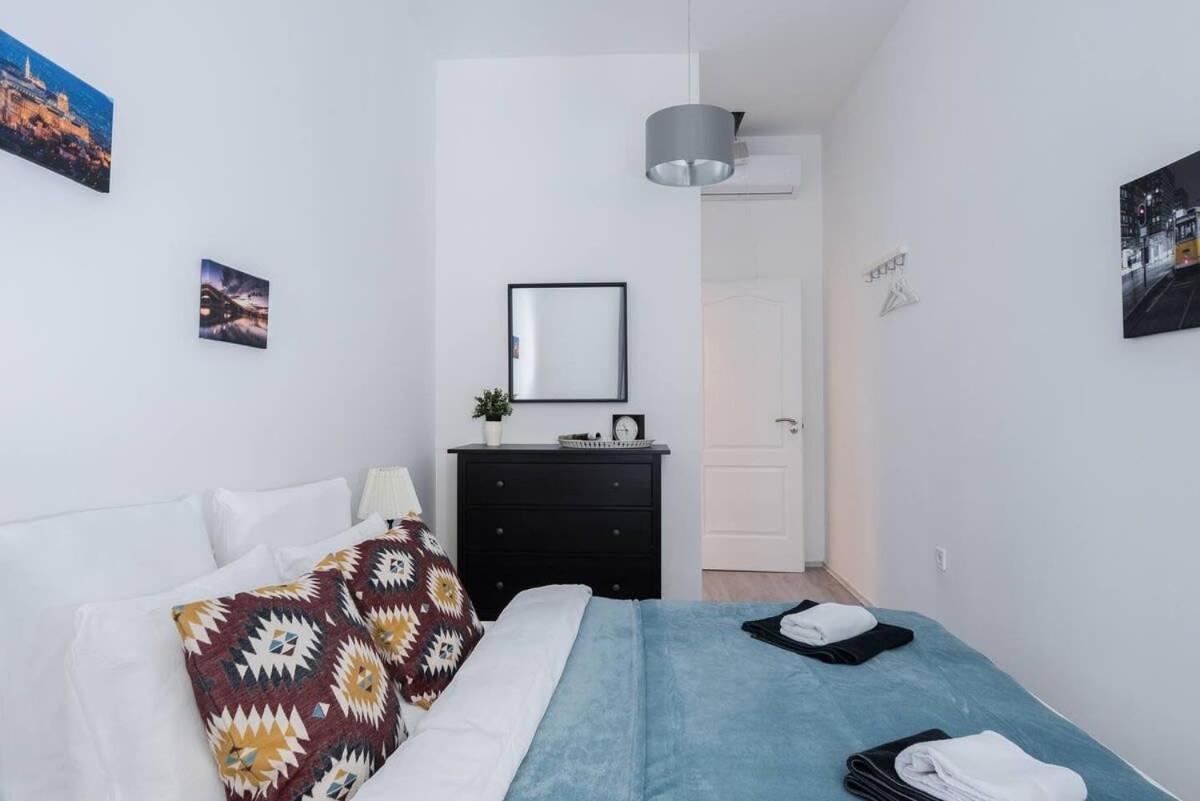 Central Brand New And Modern Apartment 布达佩斯 外观 照片